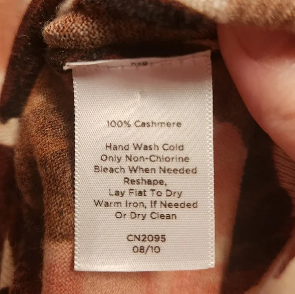 Talbots Cashmere Sweater - Picture 4 of 4